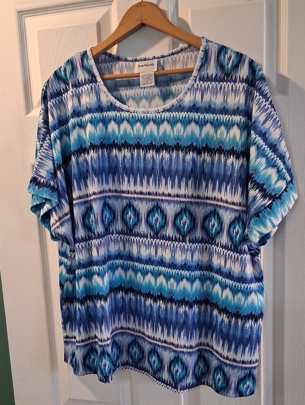 Bon Worth Blue Patterned Women's Scoop Neck Top